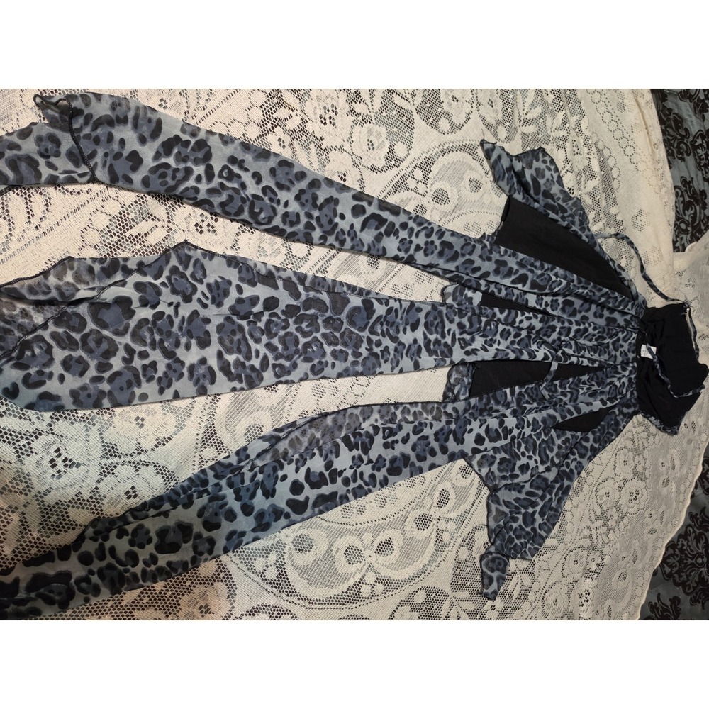 Lydia grey leopard print dress features a corset-style lace-up front Small - Picture 4 of 4